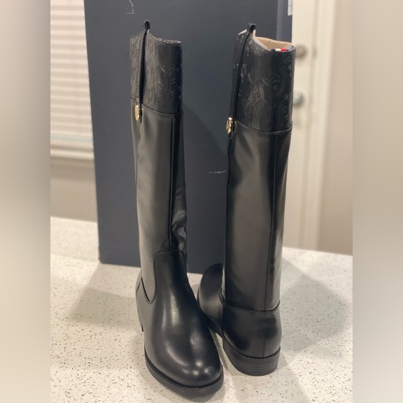 TOMMY HILFIGER WOMENS SEMIRA TALL BOOT - Picture 8 of 8